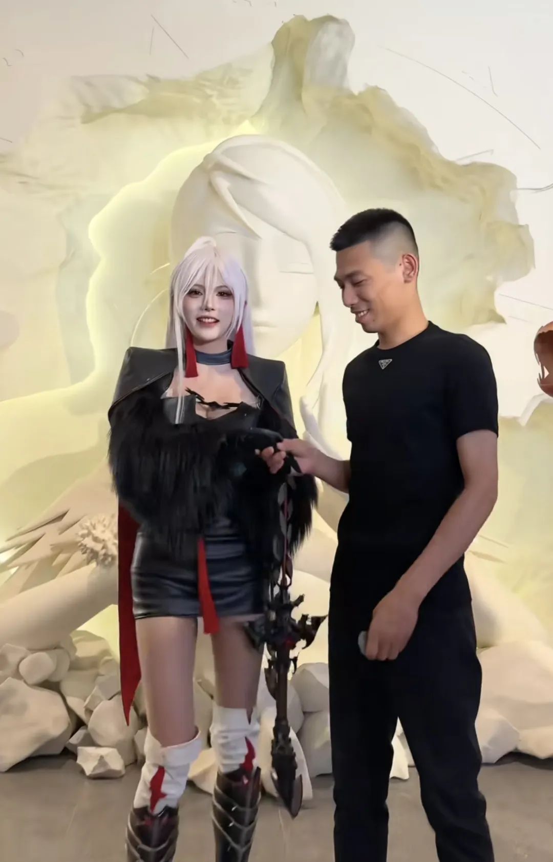 旭旭宝宝自曝直播间送出6千万礼物,网友纷纷表示没到自己手里,不信!