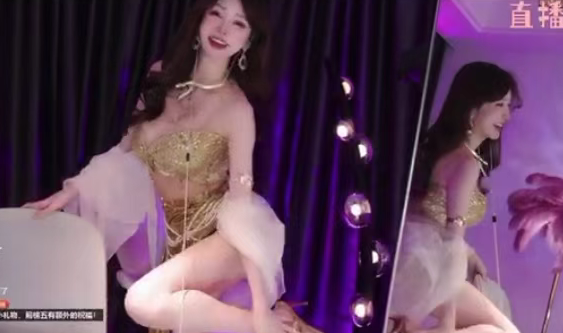 二次元女主播为过直播任务，全身涂油展示舞蹈露出底裤后，撩裙子自证是“裤子”！网友：还是初代主播坦然啊！